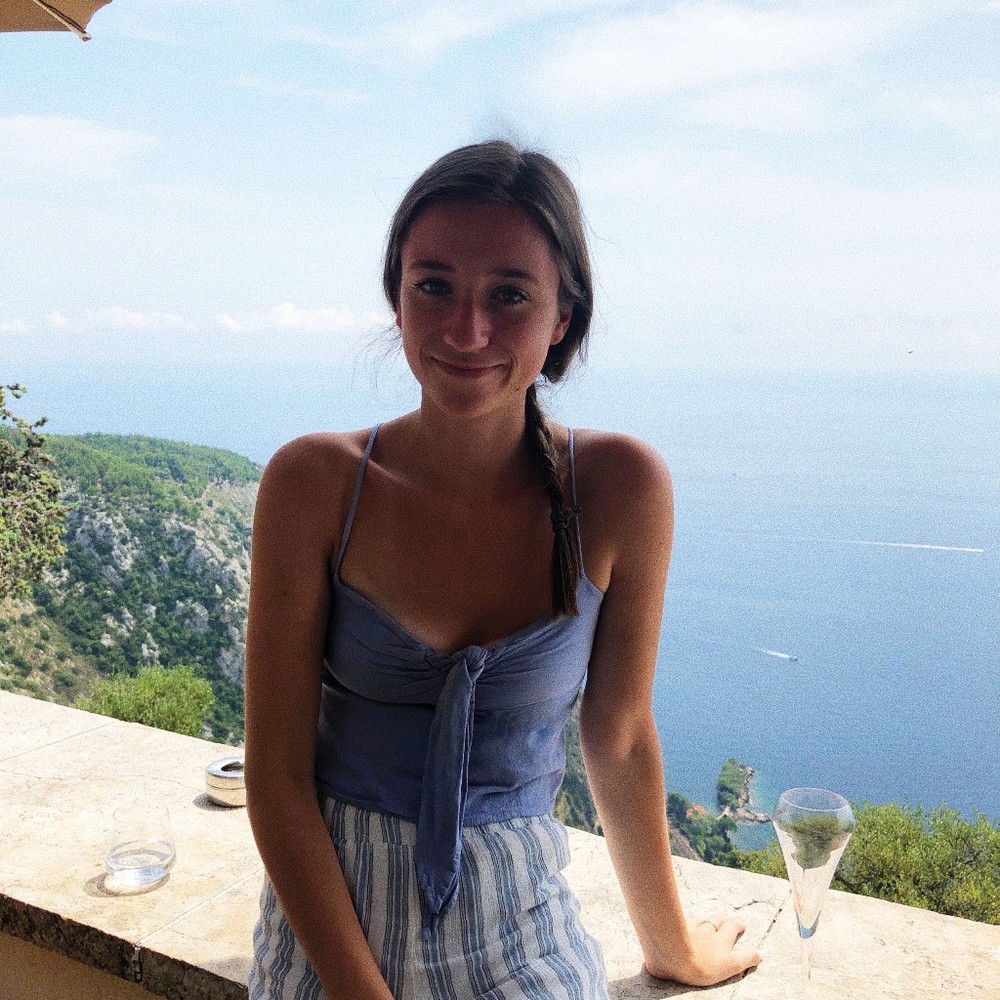 Meet your Posher, Ava